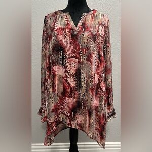 Peck & Peck Maroon multi, Flowy Animal print top w asymmetric hem-Women’s Large